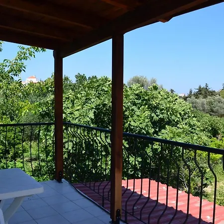 Lägenhet Artemis - Garden House With Pool View *