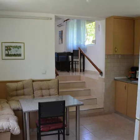Artemis - Garden House With Pool View * Koskinou (Rhodes)
